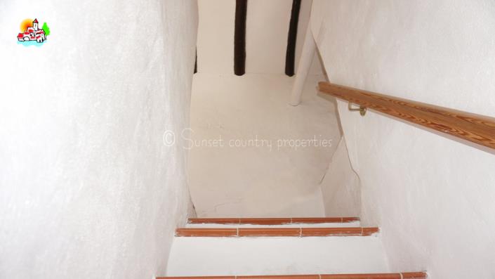 Image No.37-4 Bed Country Property for sale