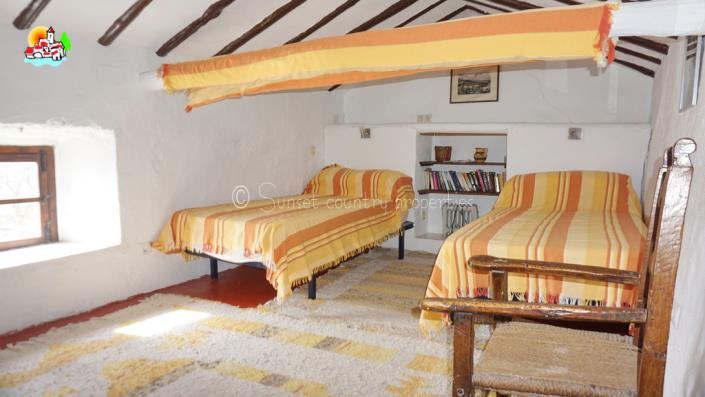 Image No.38-4 Bed Country Property for sale