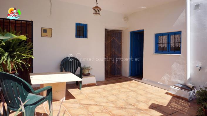 Image No.7-3 Bed Townhouse for sale