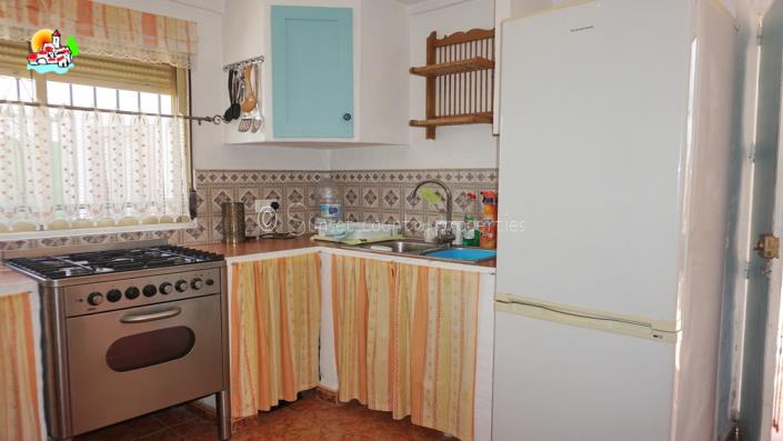 Image No.13-3 Bed Townhouse for sale