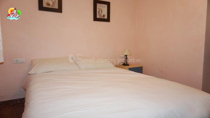 Image No.17-3 Bed Townhouse for sale