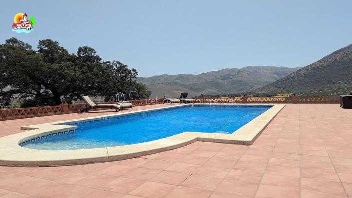 Image No.20-4 Bed Country Property for sale