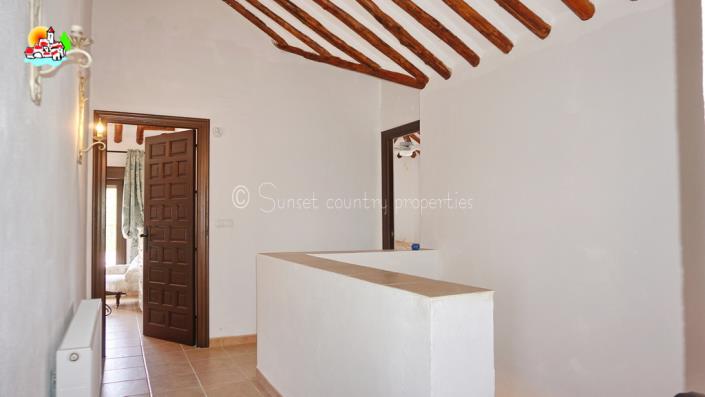 Image No.31-4 Bed Country Property for sale