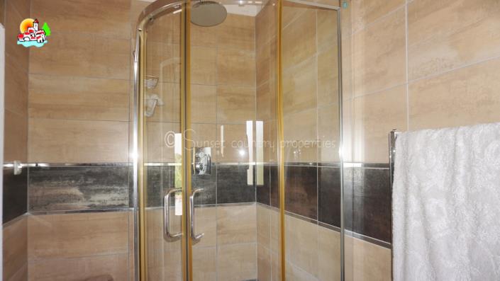 Image No.45-4 Bed Country Property for sale