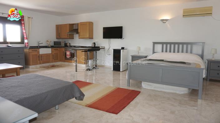 Image No.48-4 Bed Country Property for sale