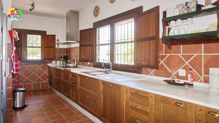 Image No.13-3 Bed Country House for sale