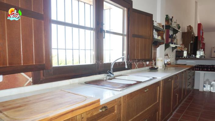 Image No.14-3 Bed Country House for sale