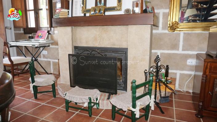 Image No.21-3 Bed Country House for sale