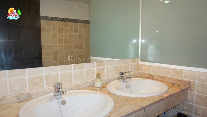 Image No.29-3 Bed Country House for sale