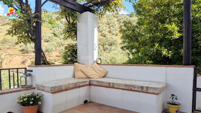 Image No.19-3 Bed Country Property for sale