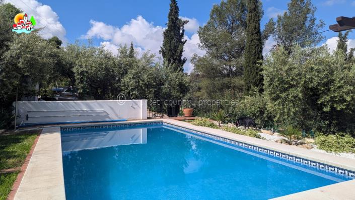 Image No.21-3 Bed Country Property for sale