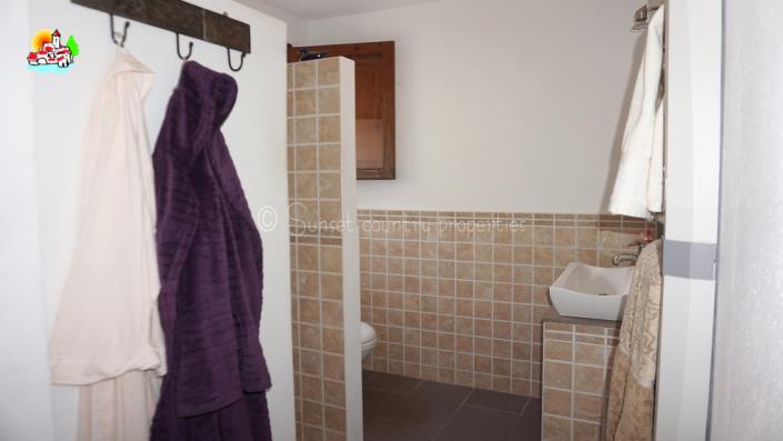 Image No.30-3 Bed Country Property for sale