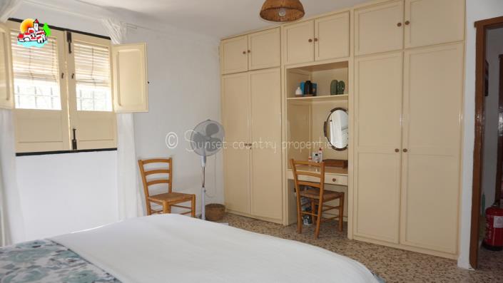 Image No.38-3 Bed Country Property for sale