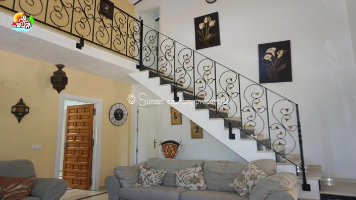 Image No.9-5 Bed Country House for sale