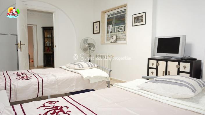 Image No.40-5 Bed Country House for sale