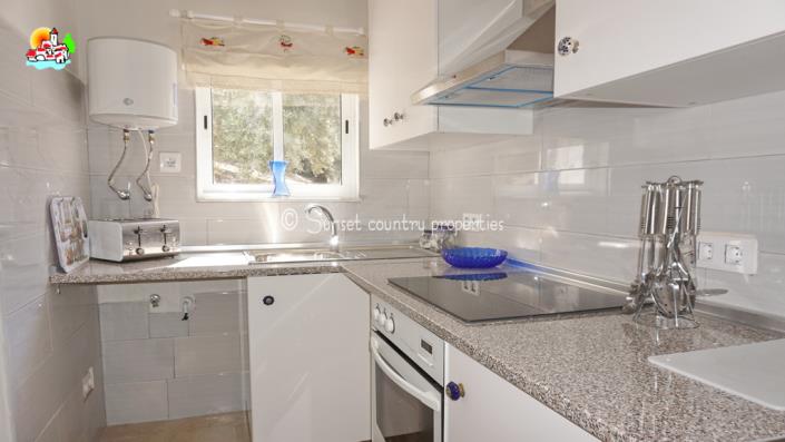 Image No.44-5 Bed Country House for sale