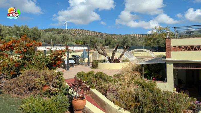 Image No.4-4 Bed Country Property for sale