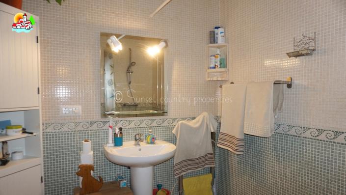 Image No.24-4 Bed Country Property for sale