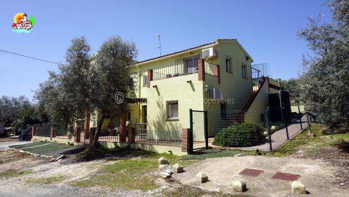 Image No.27-4 Bed Country Property for sale