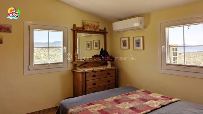 Image No.38-4 Bed Country Property for sale