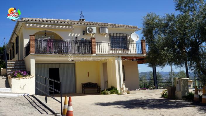 Image No.1-5 Bed Country Property for sale