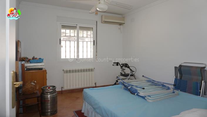 Image No.17-5 Bed Country Property for sale