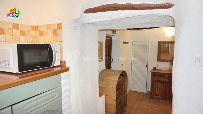 Image No.19-5 Bed Country House for sale