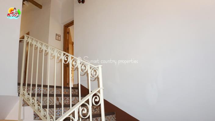 Image No.31-7 Bed Townhouse for sale