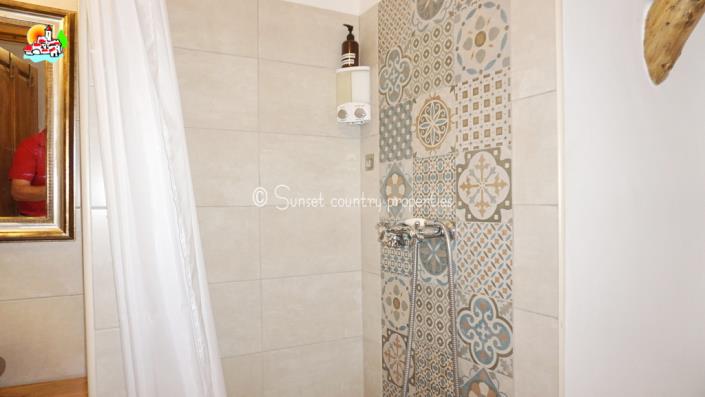 Image No.39-7 Bed Townhouse for sale