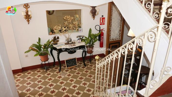 Image No.40-7 Bed Townhouse for sale