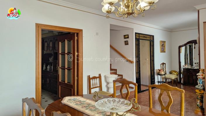 Image No.4-2 Bed Townhouse for sale