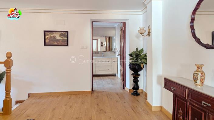 Image No.31-2 Bed Townhouse for sale