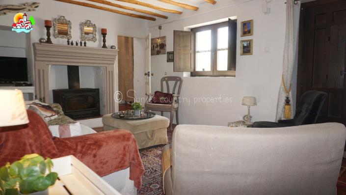 Image No.14-6 Bed Country Property for sale