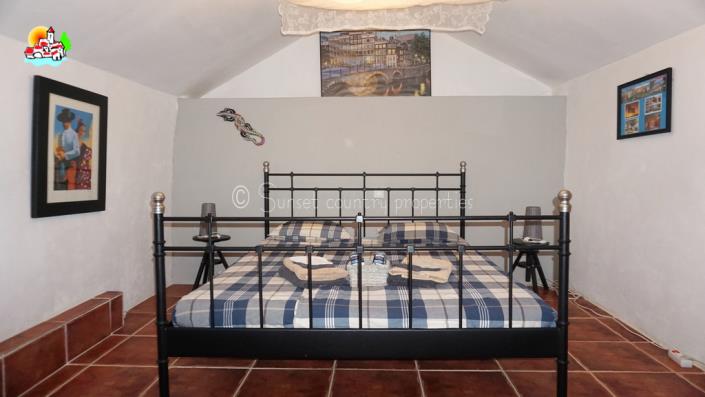 Image No.35-6 Bed Country Property for sale