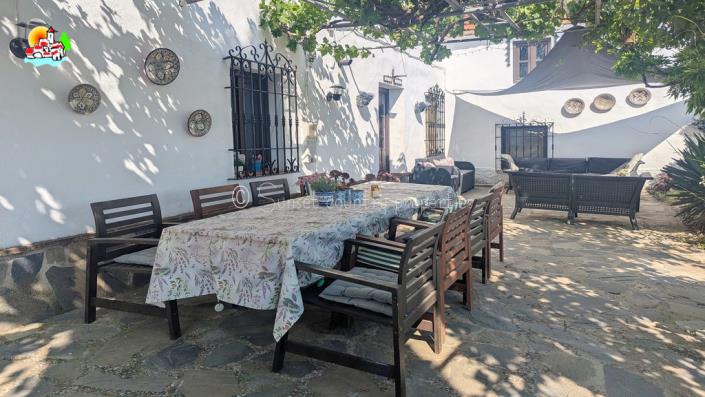 Image No.41-6 Bed Country Property for sale