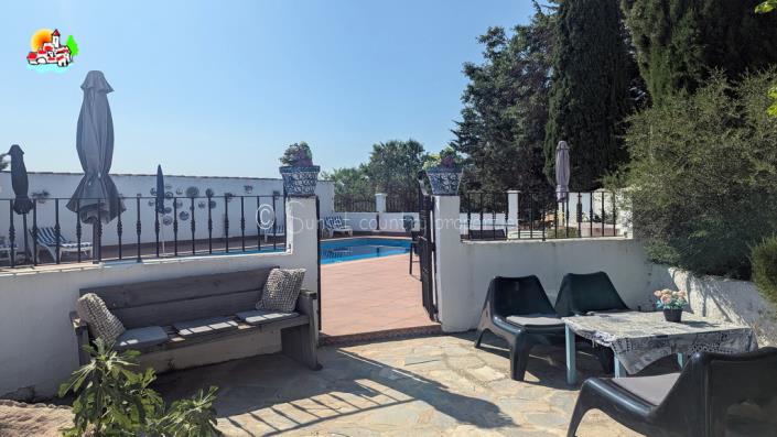 Image No.42-6 Bed Country Property for sale