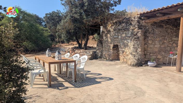 Image No.46-6 Bed Country Property for sale