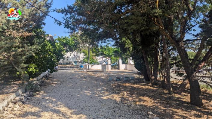 Image No.51-6 Bed Country Property for sale