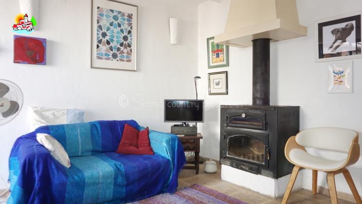 Image No.15-6 Bed Country Property for sale