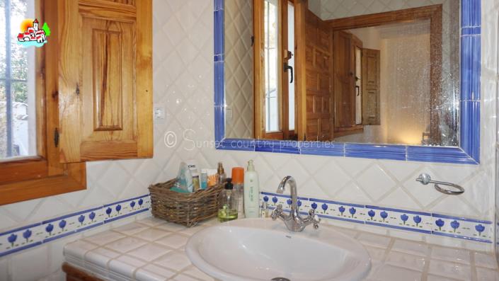 Image No.39-6 Bed Country Property for sale