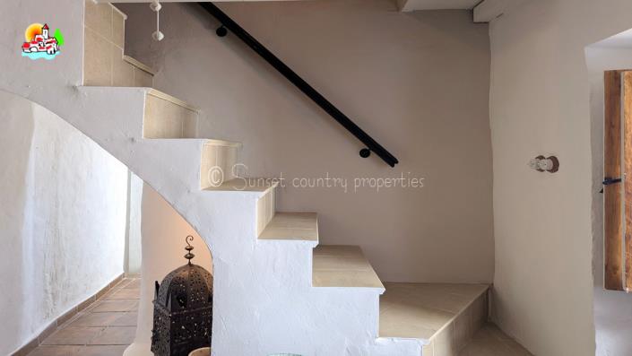 Image No.36-3 Bed Country Property for sale