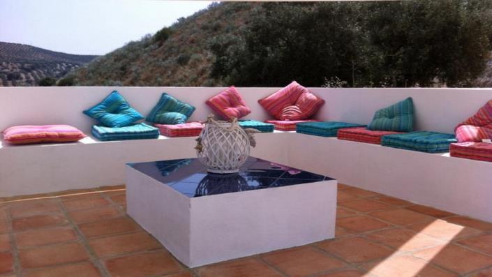 Image No.6-9 Bed Country Property for sale