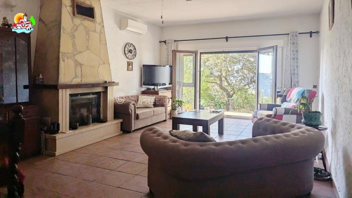 Image No.8-3 Bed Country Property for sale