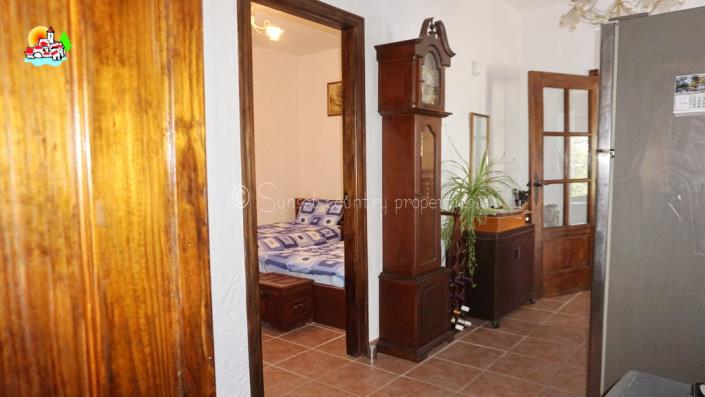 Image No.35-3 Bed Country Property for sale