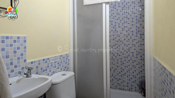 Image No.28-3 Bed Country Property for sale