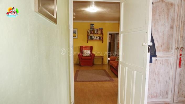 Image No.29-3 Bed Country Property for sale