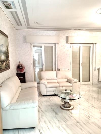 Image No.1-3 Bed Apartment for sale