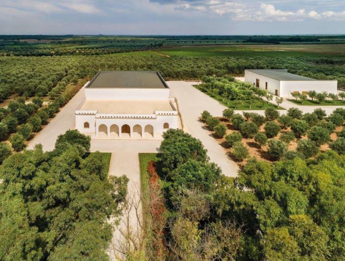 Image No.2-20 Bed Vineyard for sale