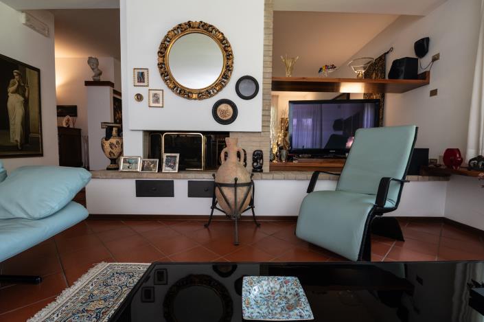 Image No.10-5 Bed Mansion for sale