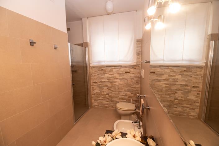 Image No.43-5 Bed Mansion for sale